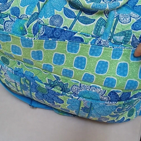 Vera Bradley Grand Traveler Tote / Duffel In Doodle Daisy Pattern - Picture 11 of 17